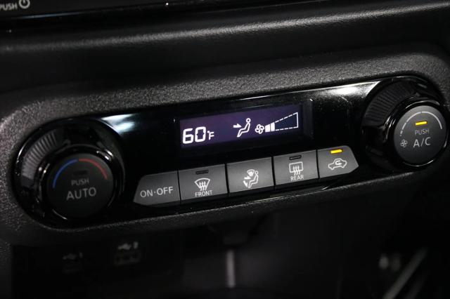 2024 Nissan Kicks SR Xtronic CVT