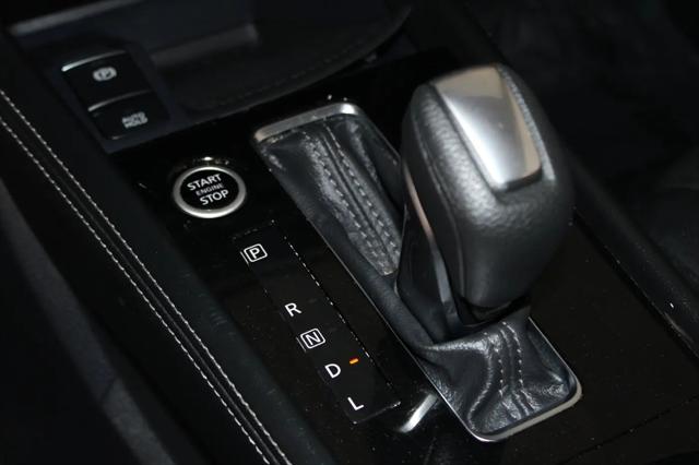 2024 Nissan Kicks SR Xtronic CVT