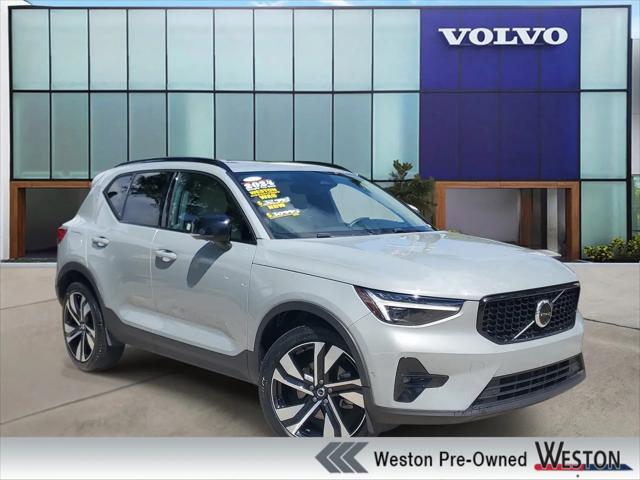 2024 Volvo XC40 B5 Plus Dark Theme for sale in Davie, FL