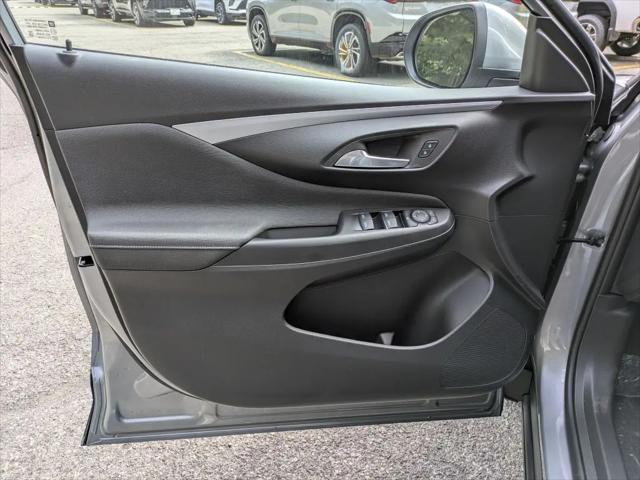 2026 Buick NV Preferred FWD