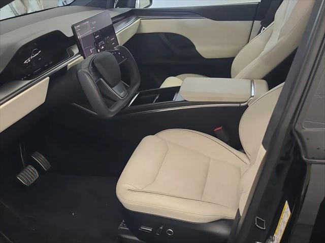 2022 Tesla Model X Plaid Tri Motor All-Wheel Drive