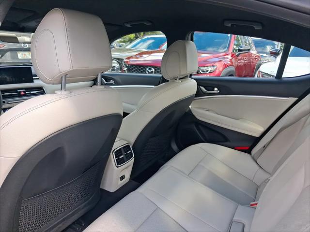 2025 Genesis G70 2.5T RWD