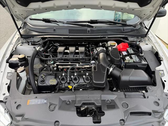 2017 Ford Taurus SE