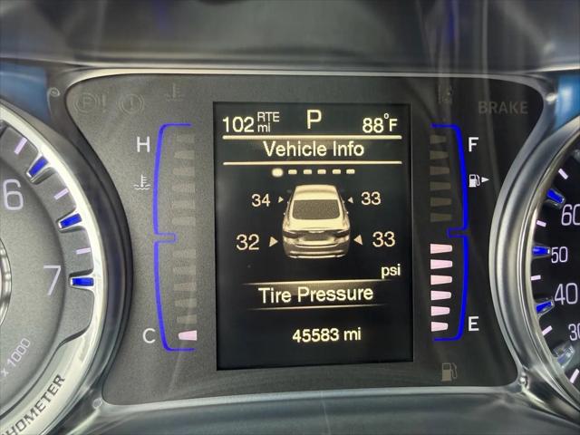 2016 Chrysler 200 LX