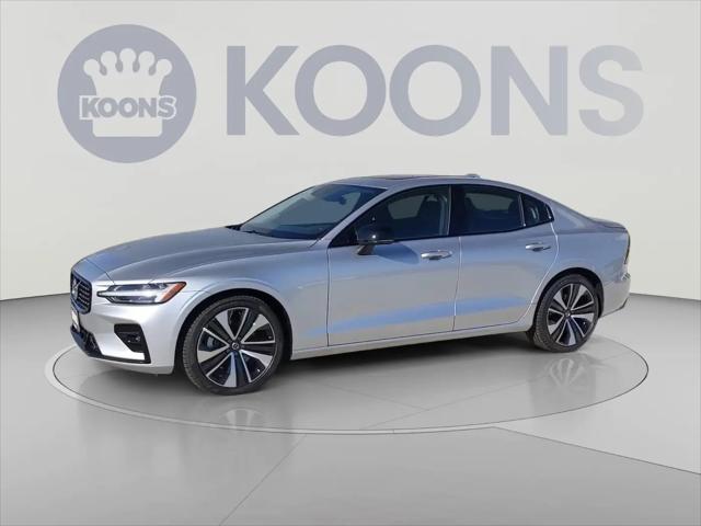 2022 Volvo S60 Momentum