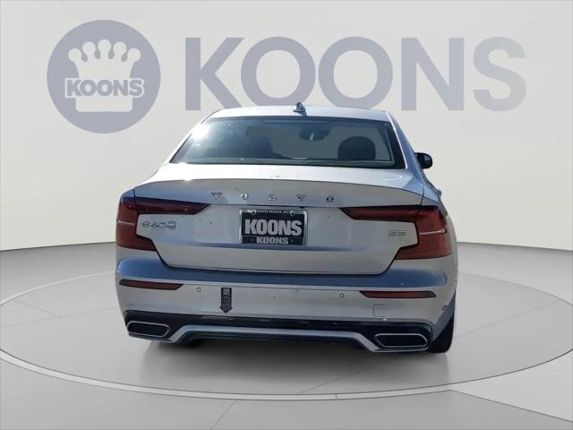 2022 Volvo S60 Momentum
