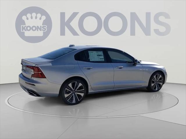 2022 Volvo S60 Momentum