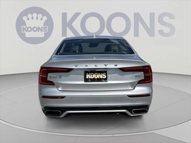 2022 Volvo S60 Momentum