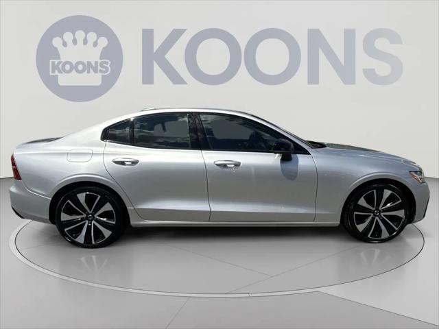2022 Volvo S60 Momentum