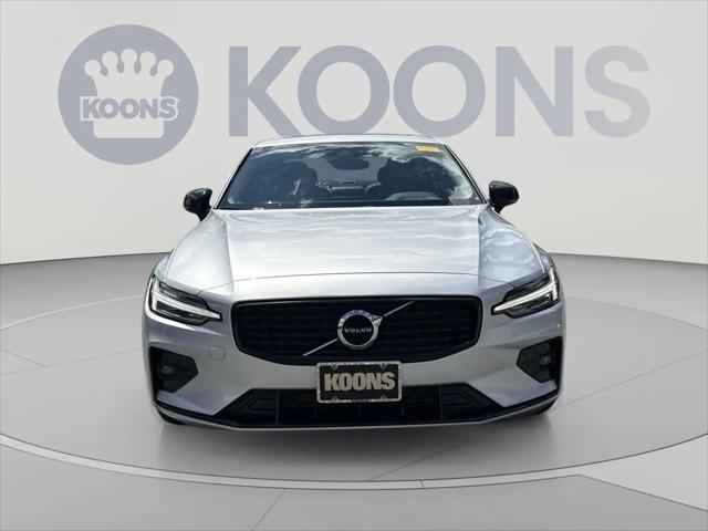 2022 Volvo S60 Momentum