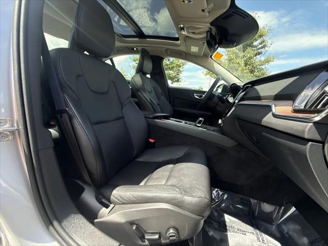 2022 Volvo S60 Momentum