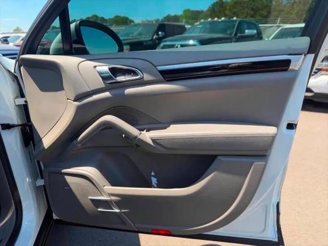 2013 Porsche Cayenne Cayenne