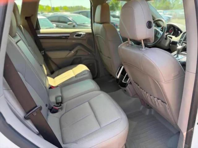 2013 Porsche Cayenne Cayenne