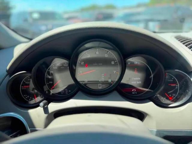 2013 Porsche Cayenne Cayenne