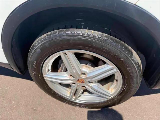 2013 Porsche Cayenne Cayenne
