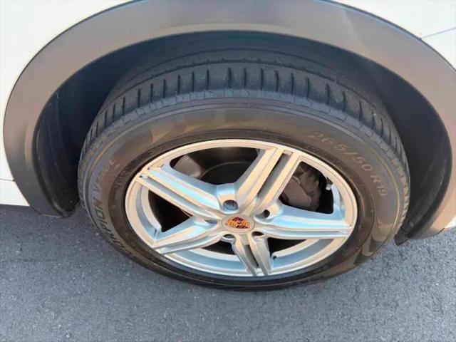 2013 Porsche Cayenne Cayenne
