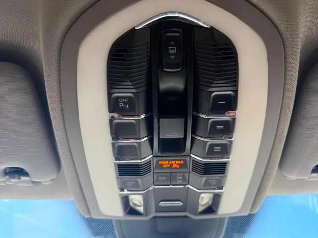 2013 Porsche Cayenne Cayenne