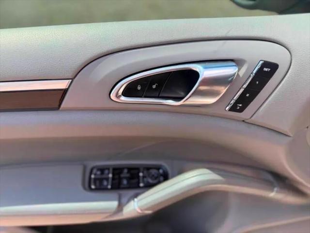 2013 Porsche Cayenne Cayenne