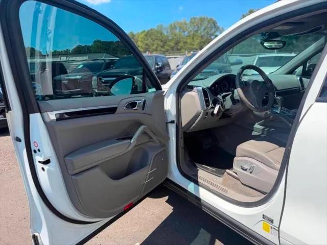 2013 Porsche Cayenne Cayenne