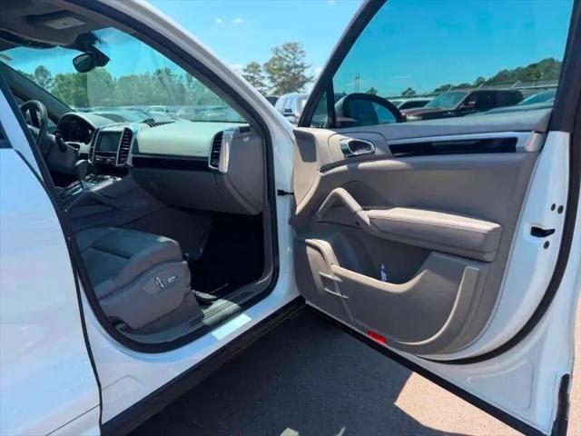 2013 Porsche Cayenne Cayenne
