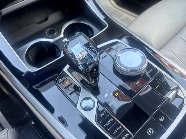2021 BMW X7 M50i