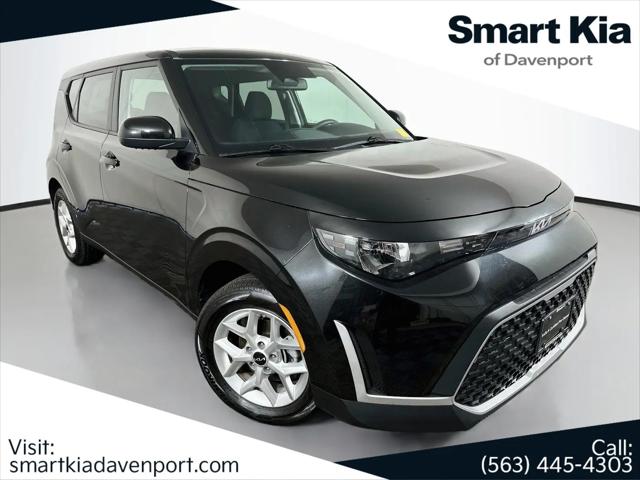 2025 Kia Soul LX for sale in Davenport, IA