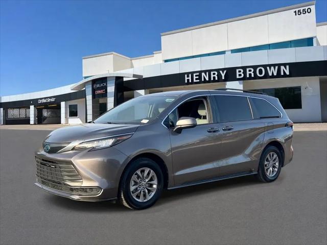 2023 Toyota Sienna LE for sale in Gilbert, AZ
