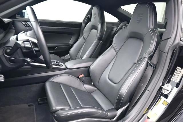 2020 Porsche 911 Carrera 4S