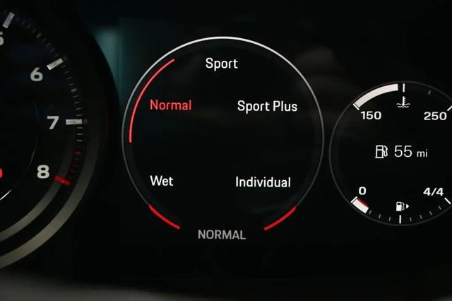 2020 Porsche 911 Carrera 4S