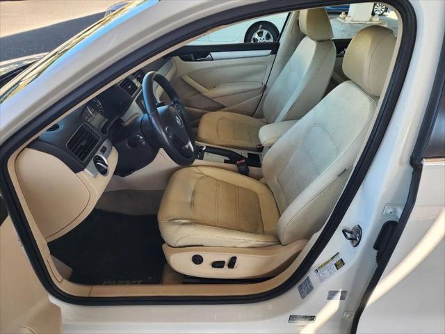 2012 Volkswagen Passat 2.5L SE