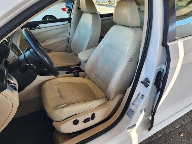 2012 Volkswagen Passat 2.5L SE