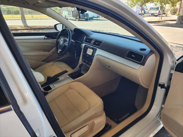 2012 Volkswagen Passat 2.5L SE
