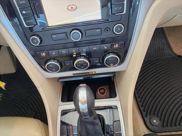 2012 Volkswagen Passat 2.5L SE