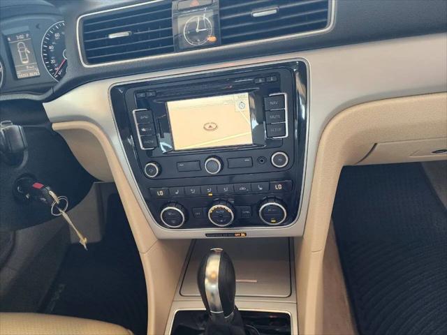 2012 Volkswagen Passat 2.5L SE