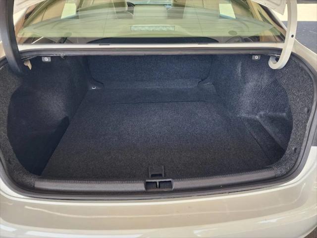 2012 Volkswagen Passat 2.5L SE