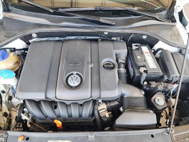 2012 Volkswagen Passat 2.5L SE