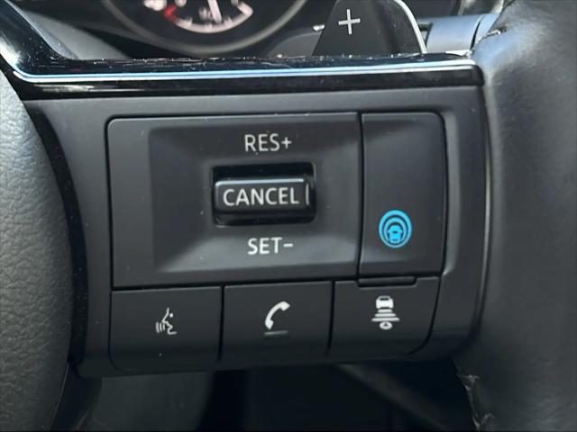 2023 Nissan Pathfinder SL 4WD