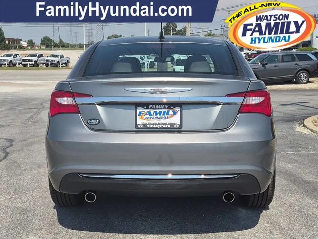 2012 Chrysler 200 Limited