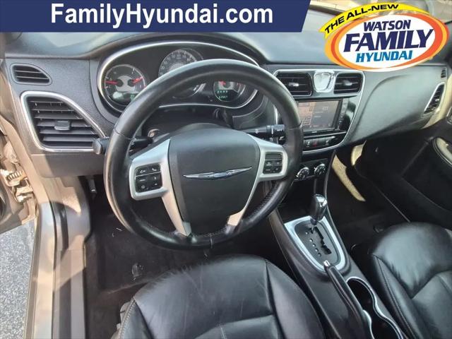 2012 Chrysler 200 Limited