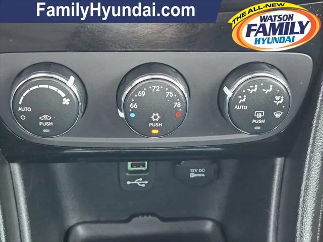 2012 Chrysler 200 Limited
