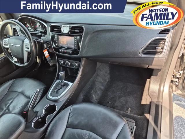 2012 Chrysler 200 Limited