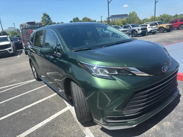 2021 Toyota Sienna LE for sale in Franklin, TN