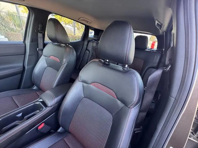 2025 Nissan Kicks SR FWD
