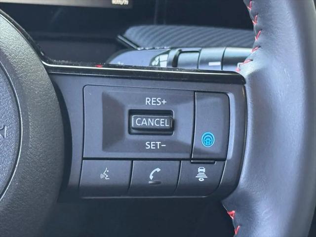 2025 Nissan Kicks SR FWD