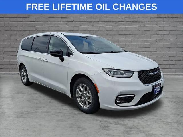 2024 Chrysler Pacifica Touring L for sale in Lumberton, NJ