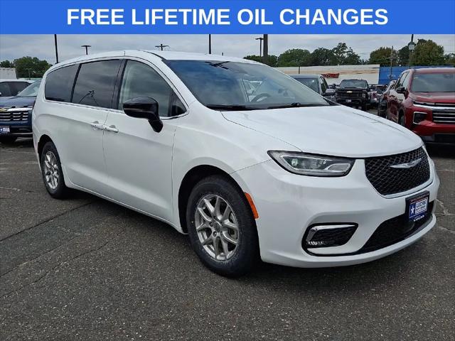 2024 Chrysler Pacifica Touring L for sale in Lumberton, NJ