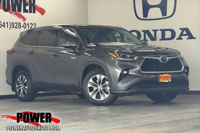 2021 Toyota Highlander Hybrid XLE for sale in Albany, OR