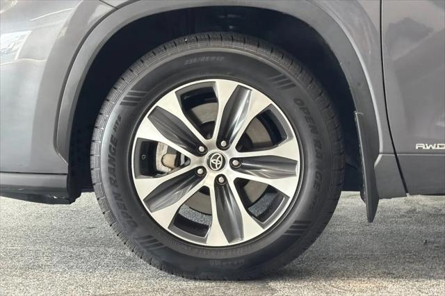 2021 Toyota Highlander Hybrid XLE