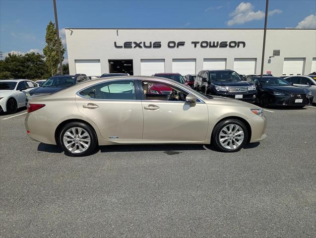 2015 Lexus ES 300h ES 300h