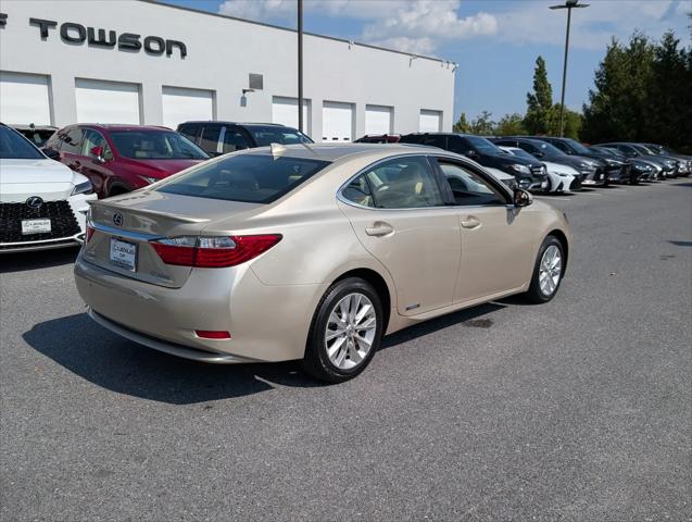 2015 Lexus ES 300h ES 300h